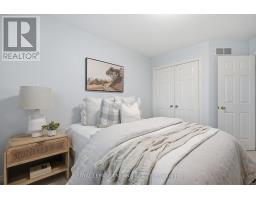 32 WINGREEN LANE - 27