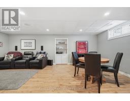 32 WINGREEN LANE - 31
