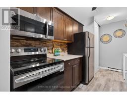 62 - 1096 JALNA BOULEVARD - 2