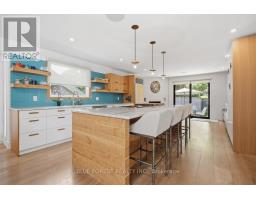 2 HAMPTON CRESCENT - 12