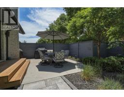 2 HAMPTON CRESCENT - 17