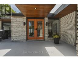 2 HAMPTON CRESCENT - 4