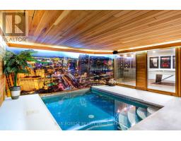 2 HAMPTON CRESCENT - 41