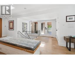 2 HAMPTON CRESCENT - 5