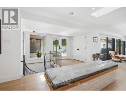 2 HAMPTON CRESCENT - 6
