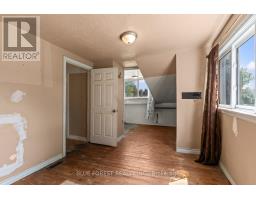 10 HENRY STREET - 19