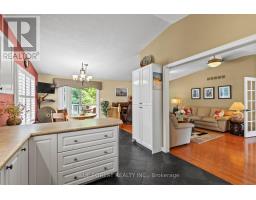 29 VILLAGE GATE CRESCENT - 16