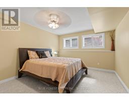 29 VILLAGE GATE CRESCENT - 28