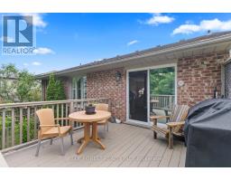 29 VILLAGE GATE CRESCENT - 35