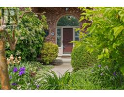 29 VILLAGE GATE CRESCENT - 4