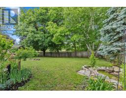 29 VILLAGE GATE CRESCENT - 40