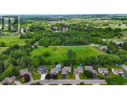 29 VILLAGE GATE CRESCENT - 43