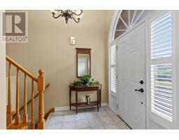 29 VILLAGE GATE CRESCENT - 5