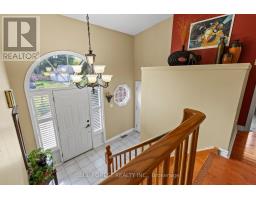 29 VILLAGE GATE CRESCENT - 6