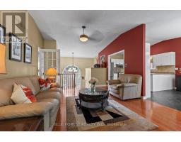29 VILLAGE GATE CRESCENT - 9