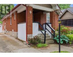 15 LYNDHURST PLACE - 4