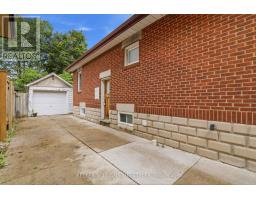 15 LYNDHURST PLACE - 6