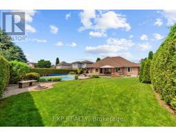 57 VALLEYVIEW CRESCENT - 35