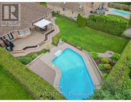 57 VALLEYVIEW CRESCENT - 41
