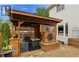 696 FIELDGATE CIRCLE - 36
