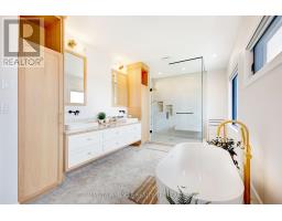 564 CREEKVIEW CHASE - 21
