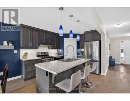 17 BRIDLE PATH - 11