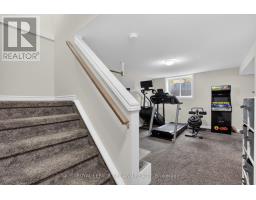 17 BRIDLE PATH - 31