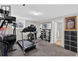 17 BRIDLE PATH - 37