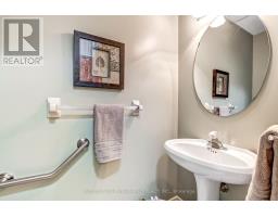 462 AMBLESIDE DRIVE - 16
