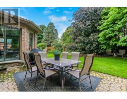 462 AMBLESIDE DRIVE - 35