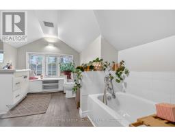 14 ARTHUR STREET - 16