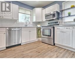 63 PAWNEE CRESCENT - 12