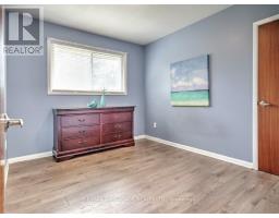 63 PAWNEE CRESCENT - 24