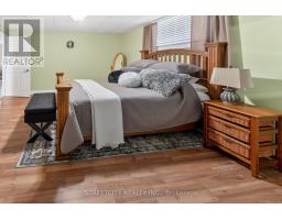 17 OLD COURSE ROAD W - 29