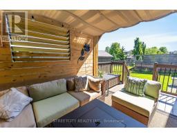 17 OLD COURSE ROAD W - 37