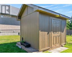 17 OLD COURSE ROAD W - 40