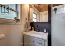 136 KING STREET - 21