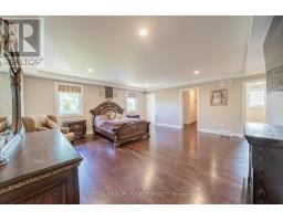 2229 CARDINAL COURT - 21