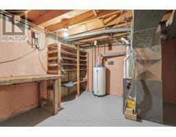 549 RIDGEWOOD CRESCENT - 36