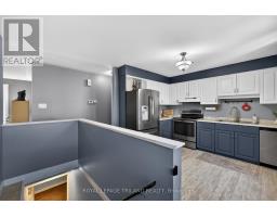 24 FARMINGTON AVENUE - 10