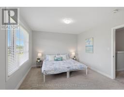 954 WEST VILLAGE SQUARE - 32