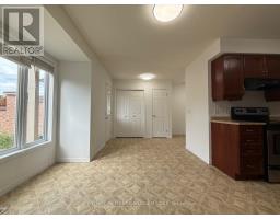 52 - 1600 MICKLEBOROUGH DRIVE - 11
