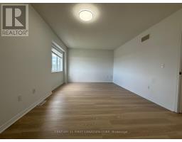 52 - 1600 MICKLEBOROUGH DRIVE - 19