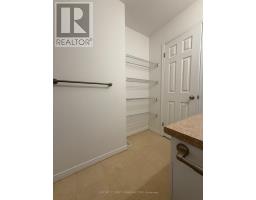 52 - 1600 MICKLEBOROUGH DRIVE - 31