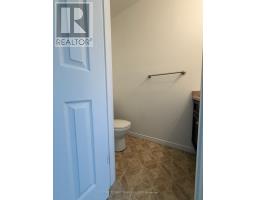 52 - 1600 MICKLEBOROUGH DRIVE - 33