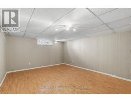 38 ALAYNE CRESCENT - 23