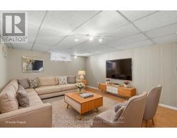 38 ALAYNE CRESCENT - 24