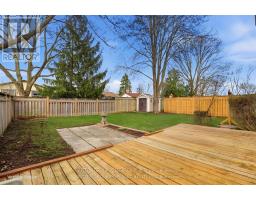 38 ALAYNE CRESCENT - 27