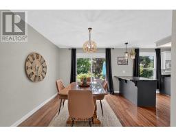 33 FARNHAM CRESCENT - 10