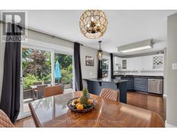 33 FARNHAM CRESCENT - 11